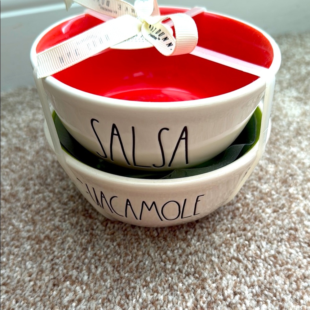 Rae Dunn salsa bowl set